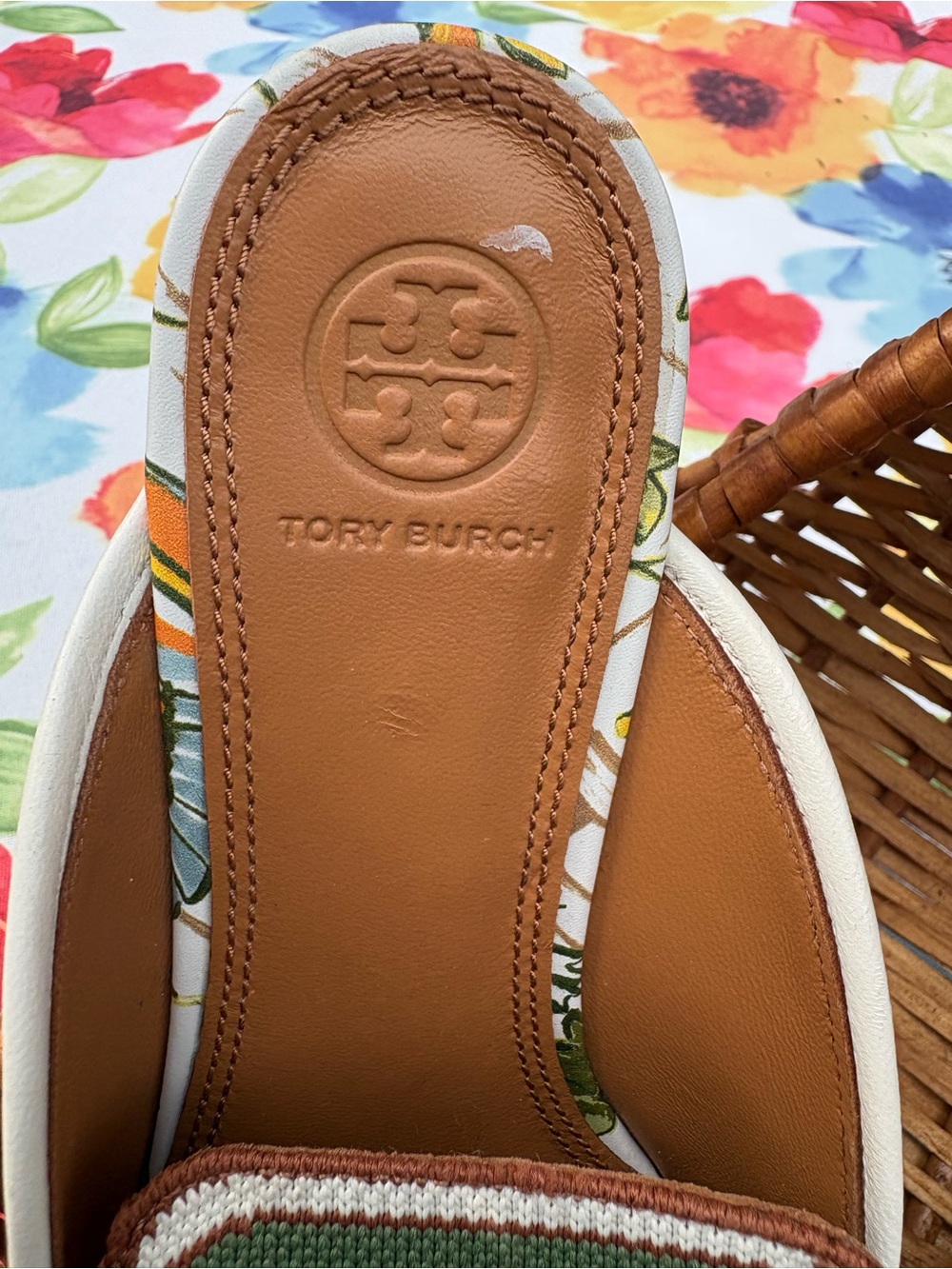 Tory Burch Olive Green Canvas Chain-Trim Slide Mules - Picture 2 of 7